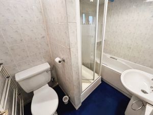 BATHROOM- click for photo gallery